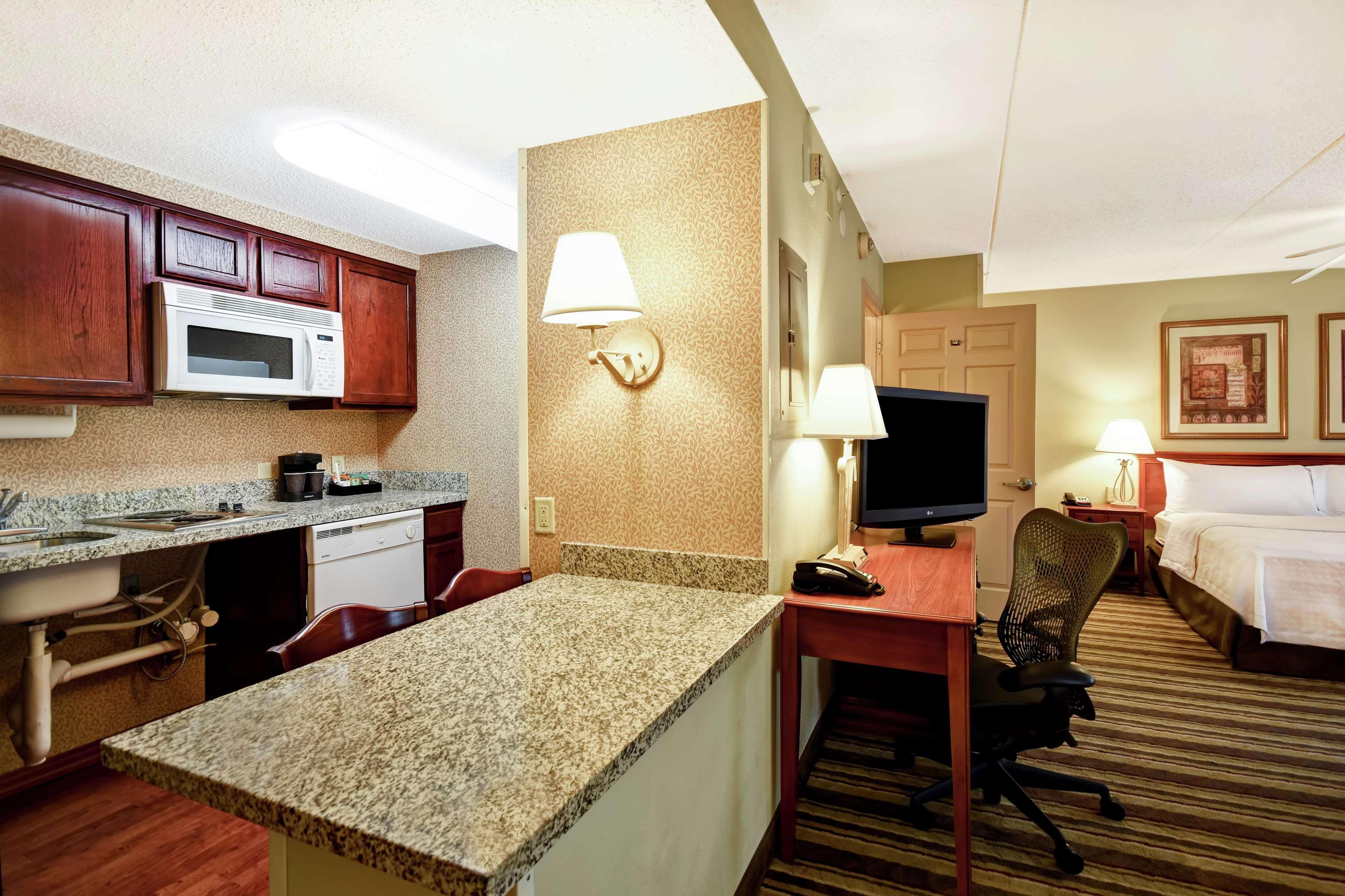 Homewood Suites By Hilton Chester Esterno foto
