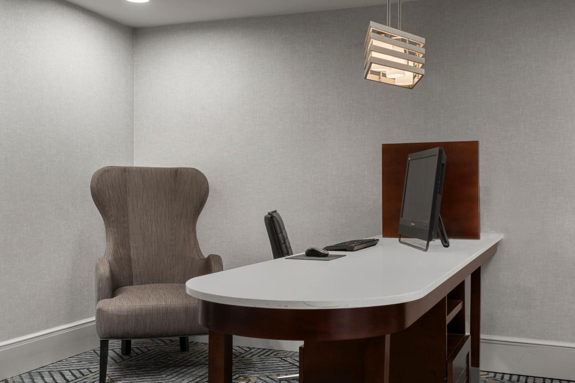 Homewood Suites By Hilton Chester Esterno foto