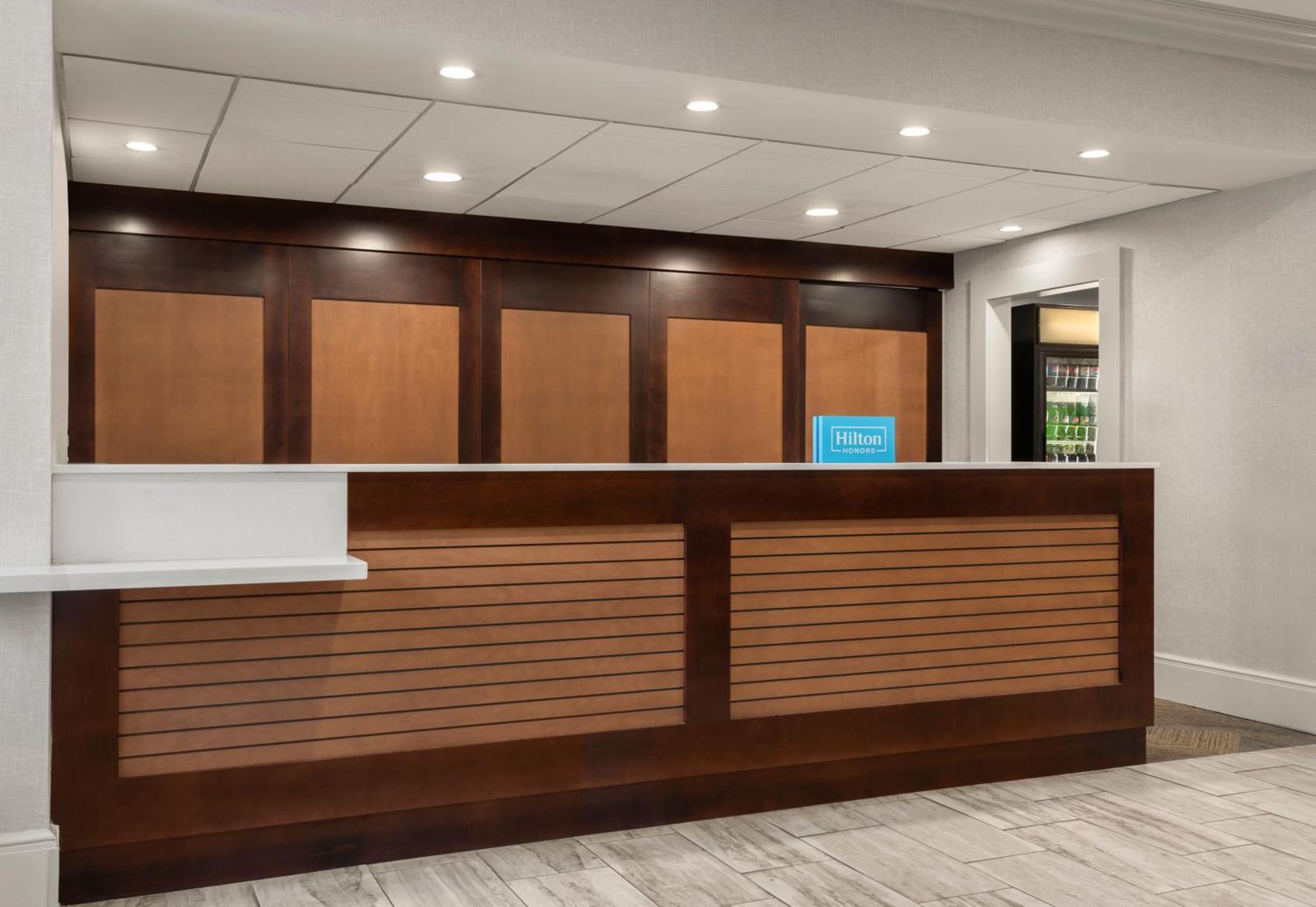 Homewood Suites By Hilton Chester Esterno foto