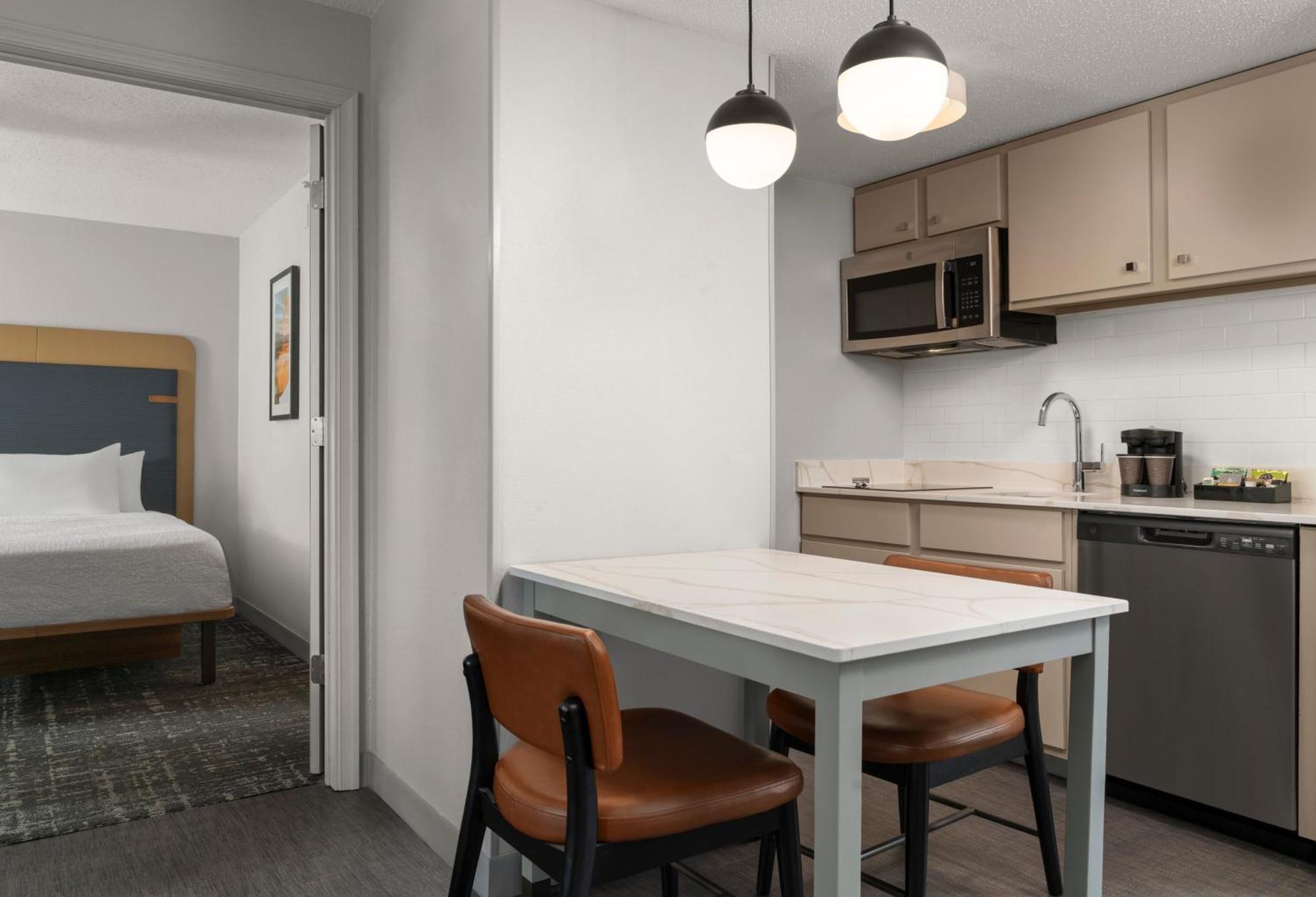 Homewood Suites By Hilton Chester Esterno foto